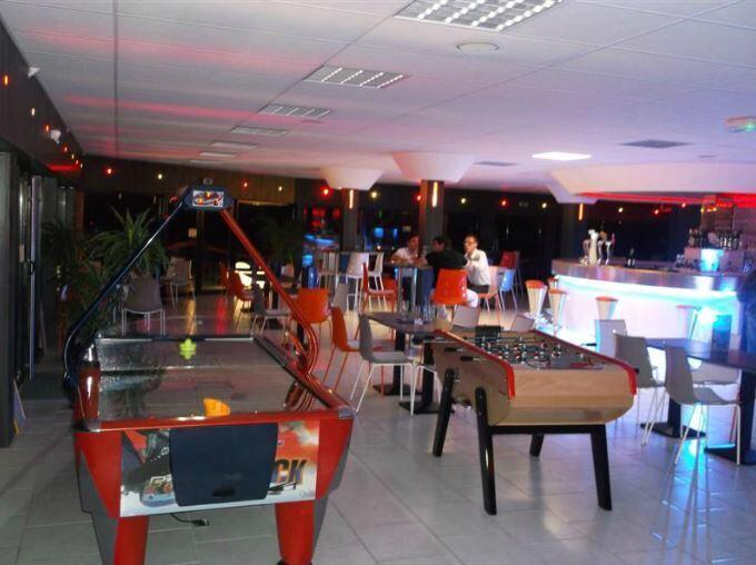 bowling1082